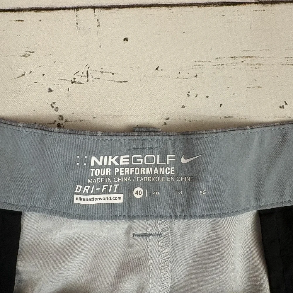 Nike Golf Chino Shorts Mens 40 Gray Plaid Tour Performance Dri-FIT 11in Inseam